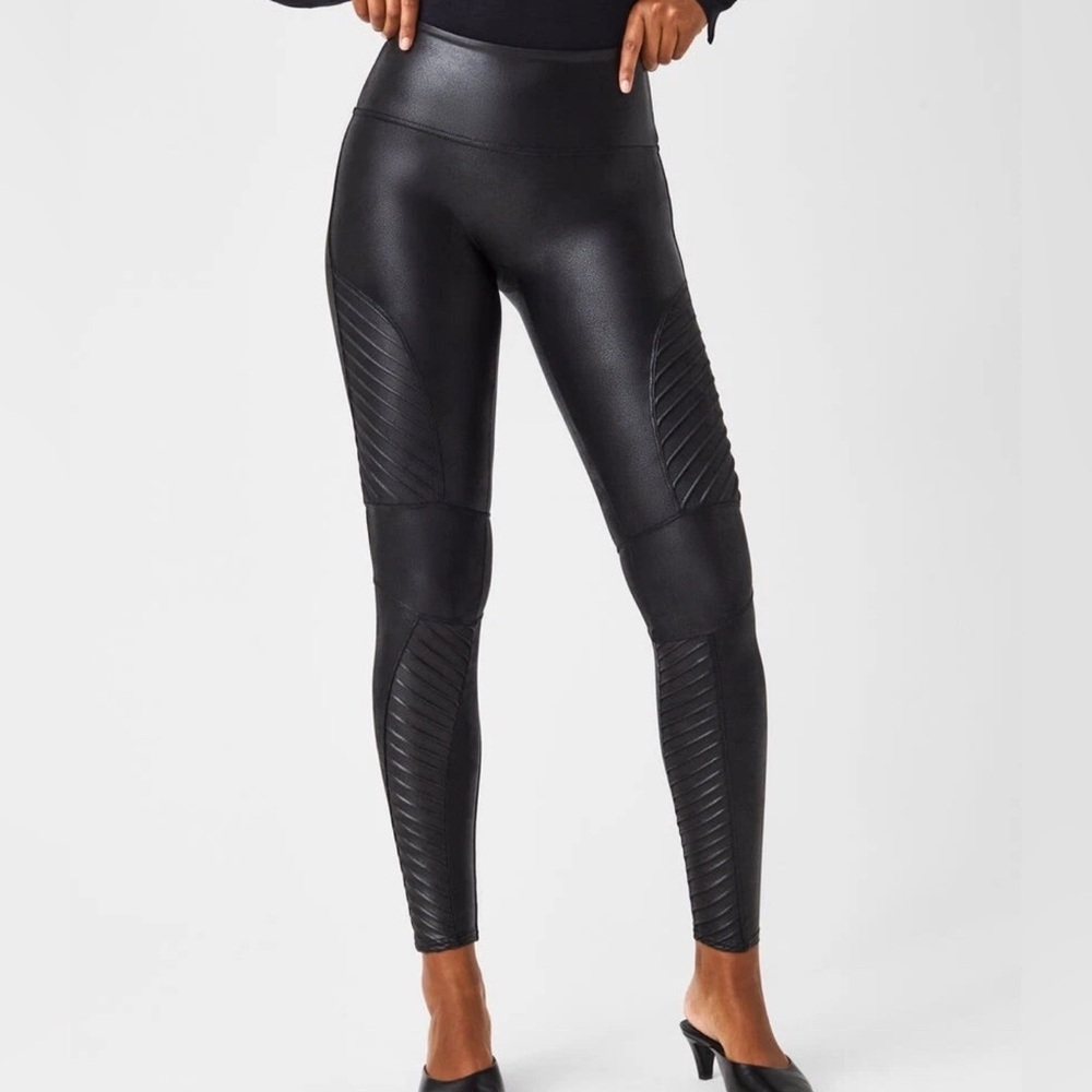 Spanx Women’s Faux Leather Moto Body Contour Leggings Black Medium